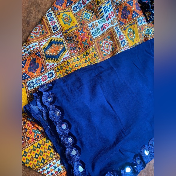 Indian Ethnic Wear - Traditional Chaniya Choli For Navratri - multicolored print - Picture 3 of 5